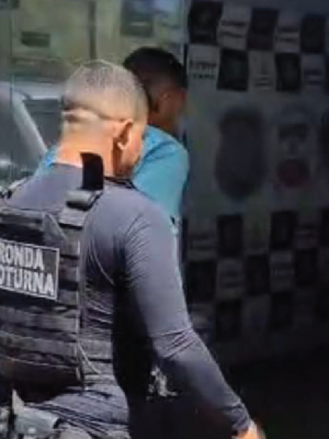 A Polícia Civil do Amazonas (PC-AM), por meio da 65ª Delegacia Interativa de Polícia (DIP) de Carauari, em ação integrada com a Polícia Militar do Amazonas (PMAM), prendeu em flagrante, na quarta-feira (23/04), Willian Costa de Freitas, 29, por lesão corporal praticada contra duas mulheres, de 19 e 22 anos. A prisão ocorreu no município.