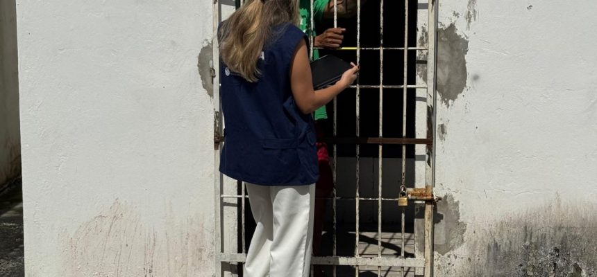 A Defensoria Pública do Amazonas (DPE-AM) vai expedir recomendações aos órgãos competentes, visando a adequação das condições da carceragem da Delegacia de Polícia Civil de Carauari e a garantia dos direitos fundamentais das pessoas privadas de liberdade no município, que fica na calha do Juruá, a 782 quilômetros de Manaus em linha reta.